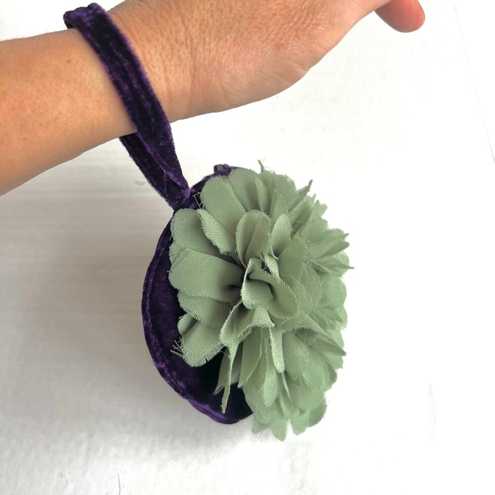 Cupcake Small Bag Wrist Clutch Wallet Velvet Flower Zip Closure Purple